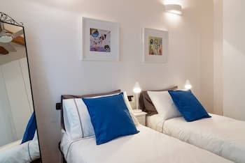 Large apartment in Milan center
