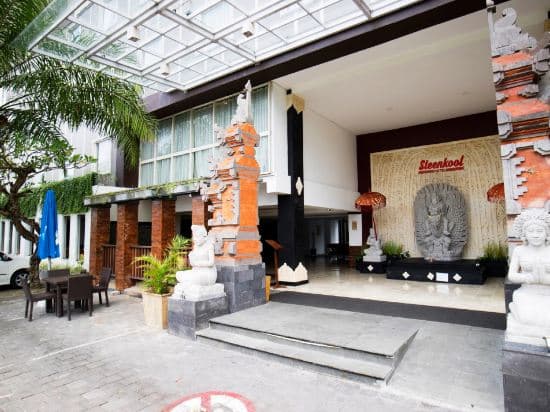 Steenkool Seminyak