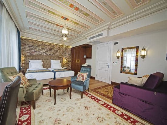 Azade Hotel