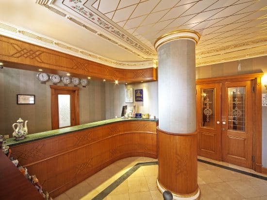 Azade Hotel