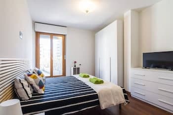 Four Bedroom Villa near Metro