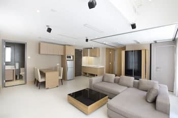 Largos Residences