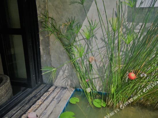 Dengba Hostel Phuket