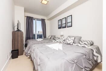 Applewood Suites - Convention Centre & Blue Jays