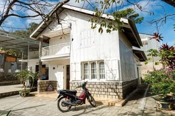 Abosutoku Da Lat
