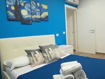 Piazza Lauro Suites