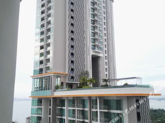 Among Riviera City of Sky Pattaya