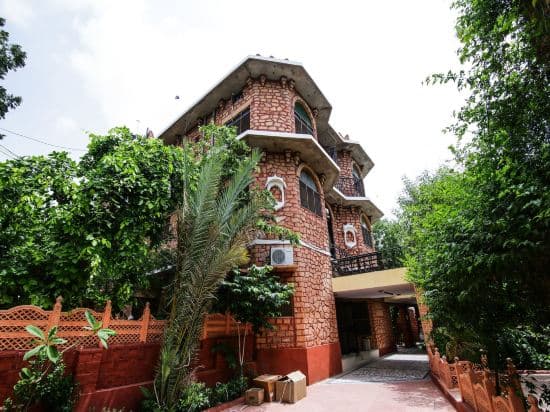 OYO 16799 Shikargarh Palace Resorts