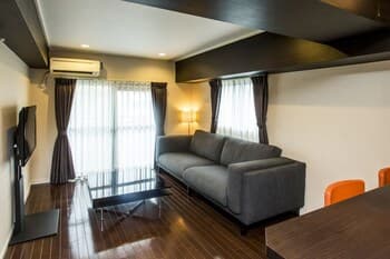Ookini Hotels Shinsaibashi Nagahori Apartment