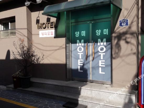 Yangmi Motel