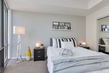 QuickStay - Luxury on Bay St. (Yonge & College)