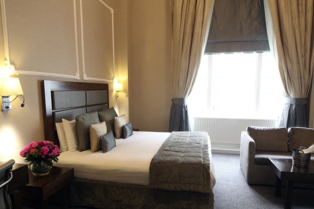 Gem Strathmore Hotel