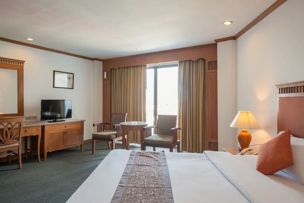 Royal Palace Hotel