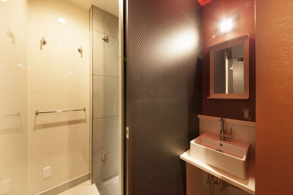 Centurion Hotel Residential Cabin Tower
