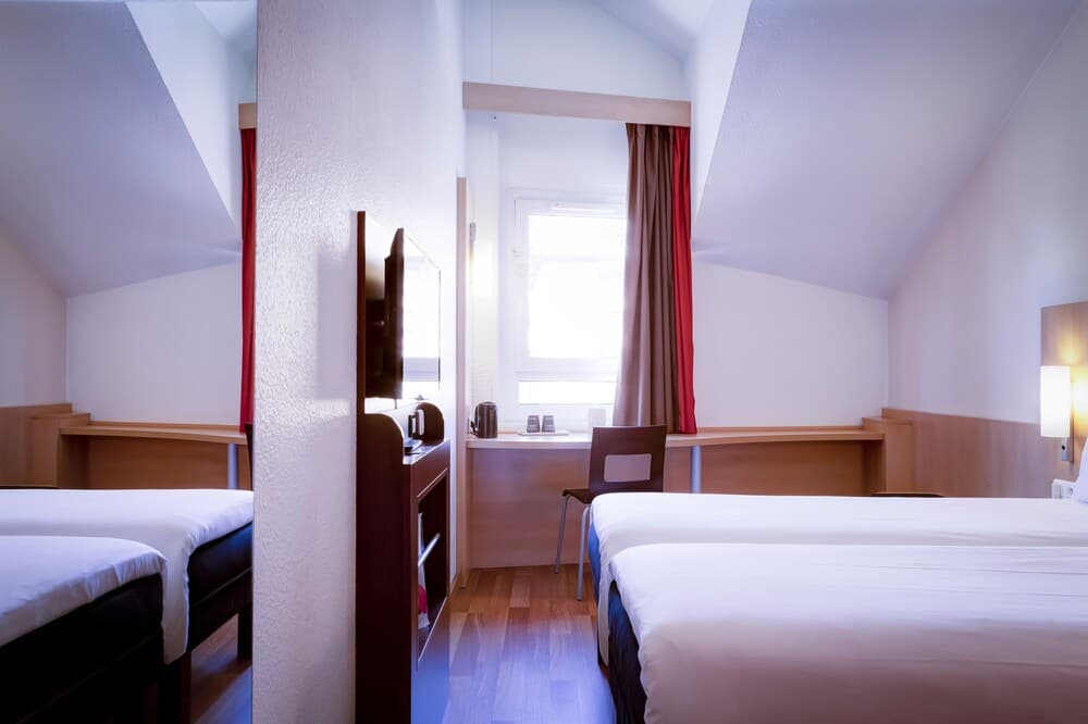 Ibis Annecy Centre Vieille Ville