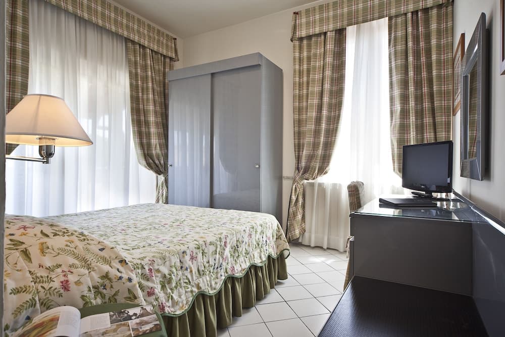 Hotel Italia
