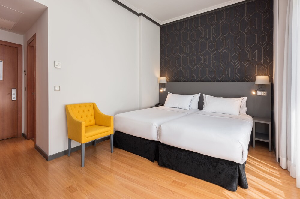 Hotel Madrid Plaza de España, Affiliated by Meliá