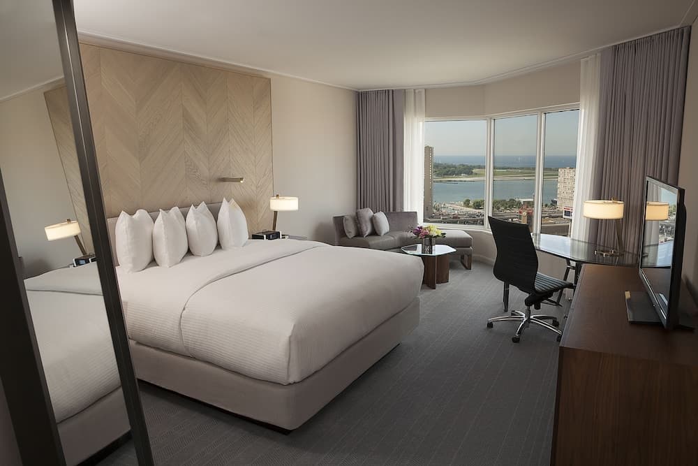 InterContinental Toronto Centre, an IHG Hotel