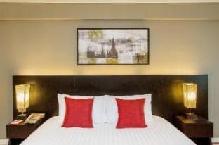 Ramada Plaza by Wyndham Bangkok Menam Riverside