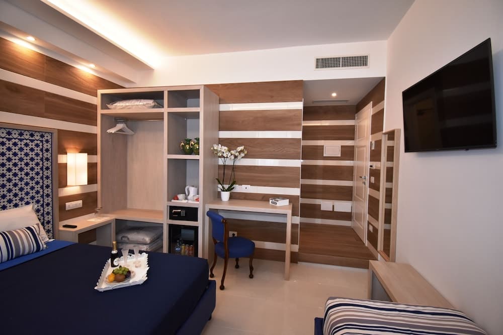 Melody Sorrento Suites