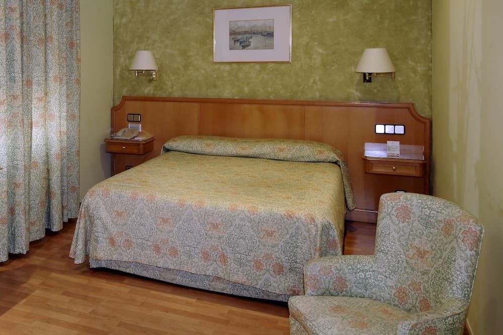 Hotel Regencia Colón