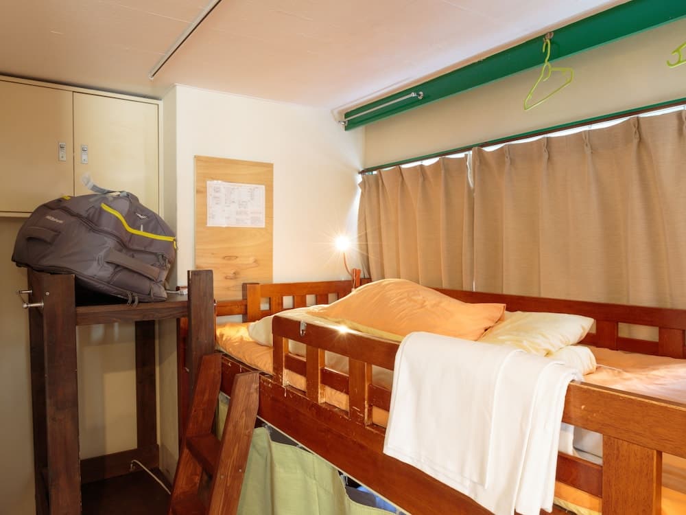 J-Hoppers Osaka Guesthouse