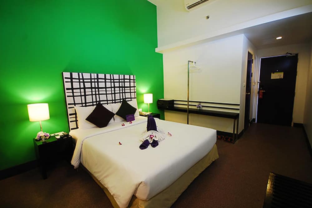 The Embassy Sathorn