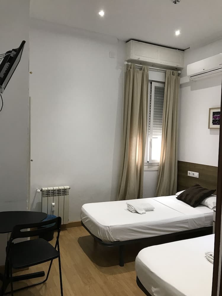 CH Otello Rooms - Madrid