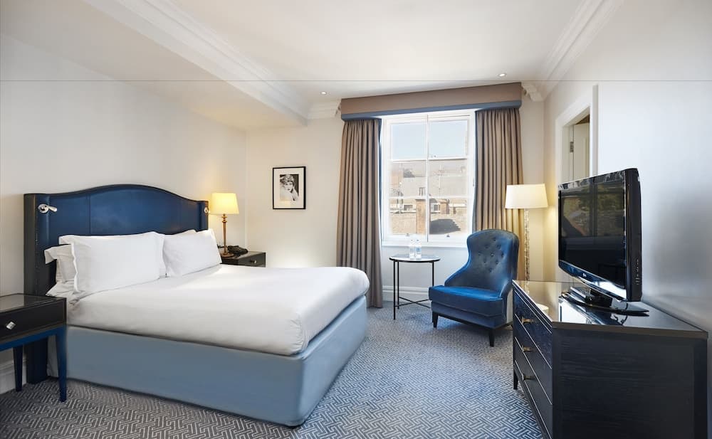 The Waldorf Hilton, London