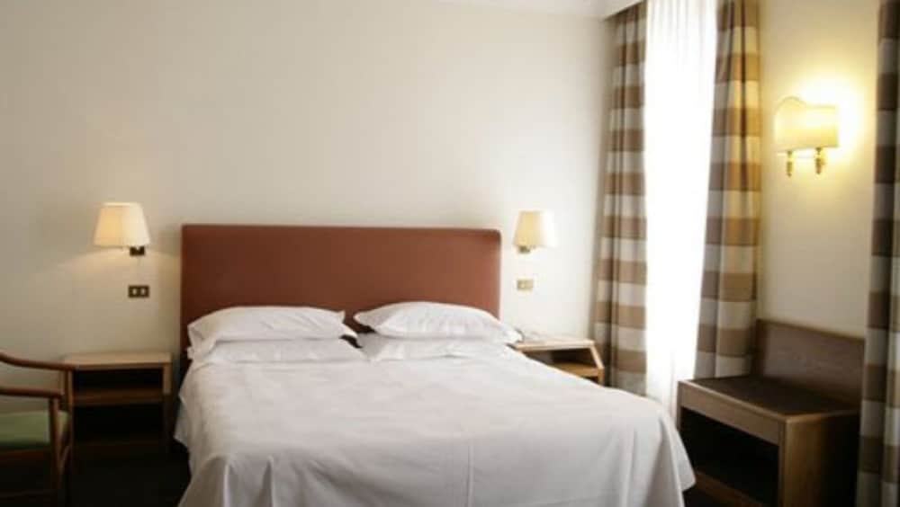 Hotel Albergo Santa Chiara