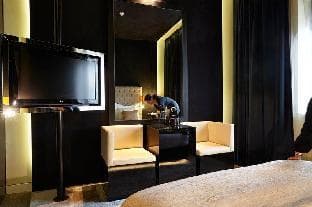 9Hotel Mercy