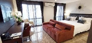 SN Connx Hotel