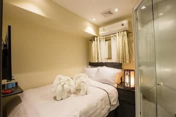 9 Boutique Hotel (Phoenix Apartments)