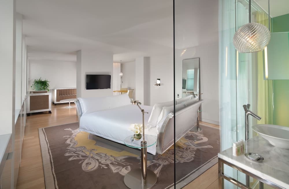 Sanderson London