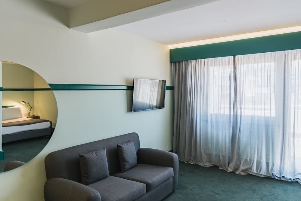 Holiday Inn Express and Suites Lisbon Principe Real by IHG