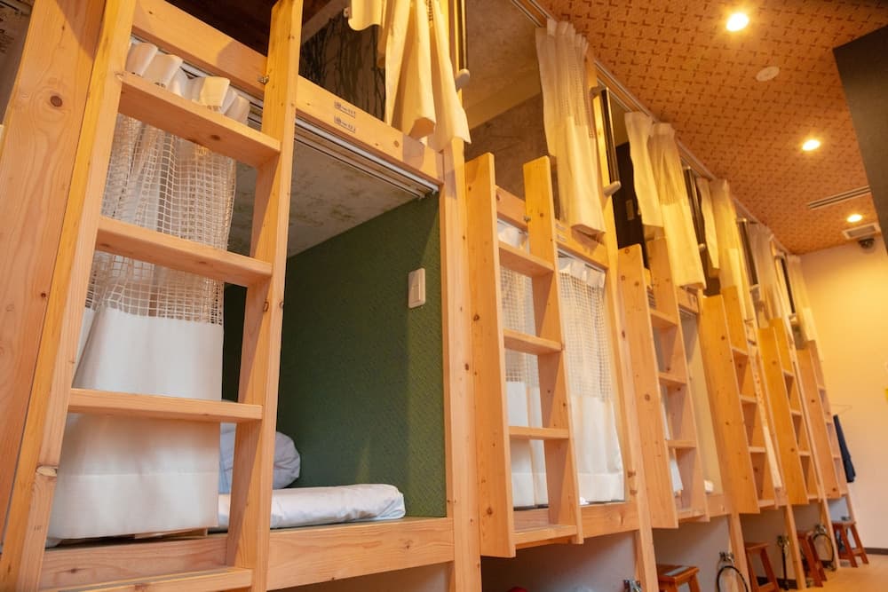 Hostel Wasabi Osaka Bed with Library