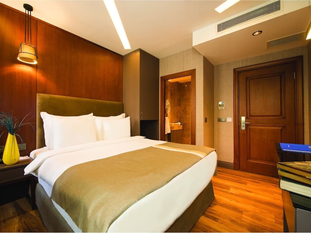 Blueway Hotel Historical
