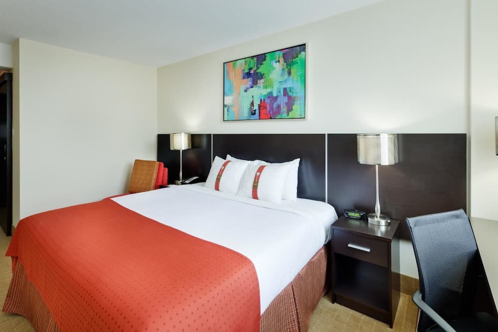 Holiday Inn Toronto Downtown Centre, an IHG Hotel