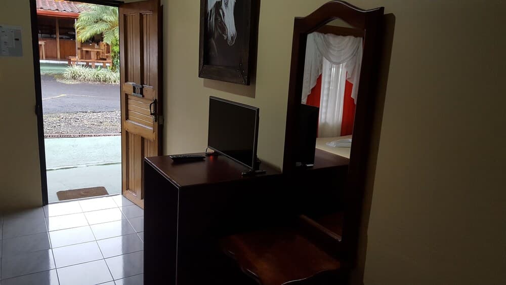 Hotel Destinos Arenal