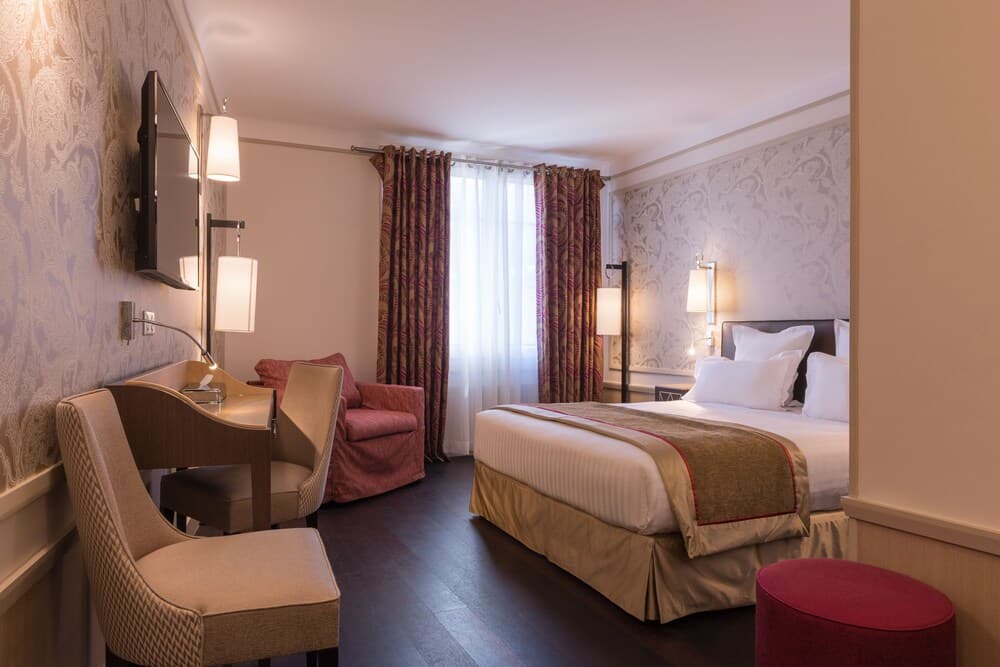 Crystal Hotel