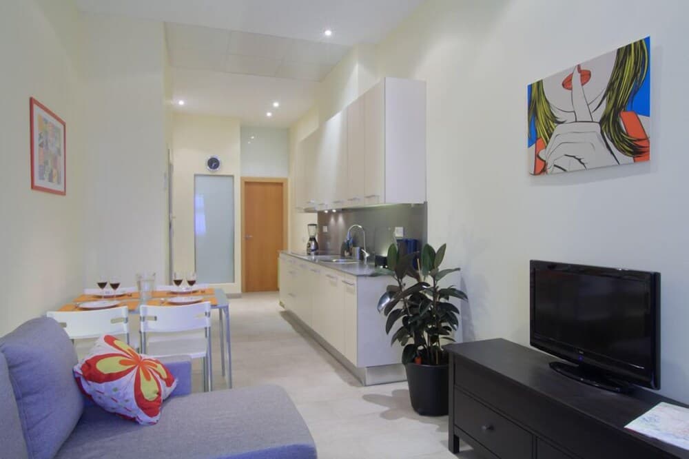 HOMEnFUN Camp Nou Stadium Apartment
