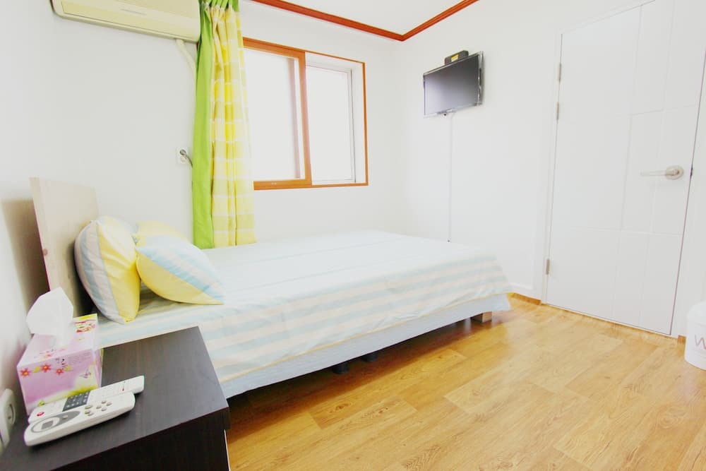 Seoul Tower Family Guesthouse