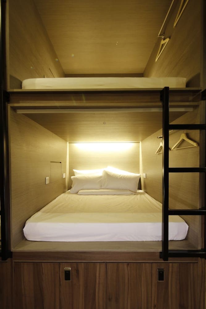 BEAT. Capsule Hostel @ Boat Quay