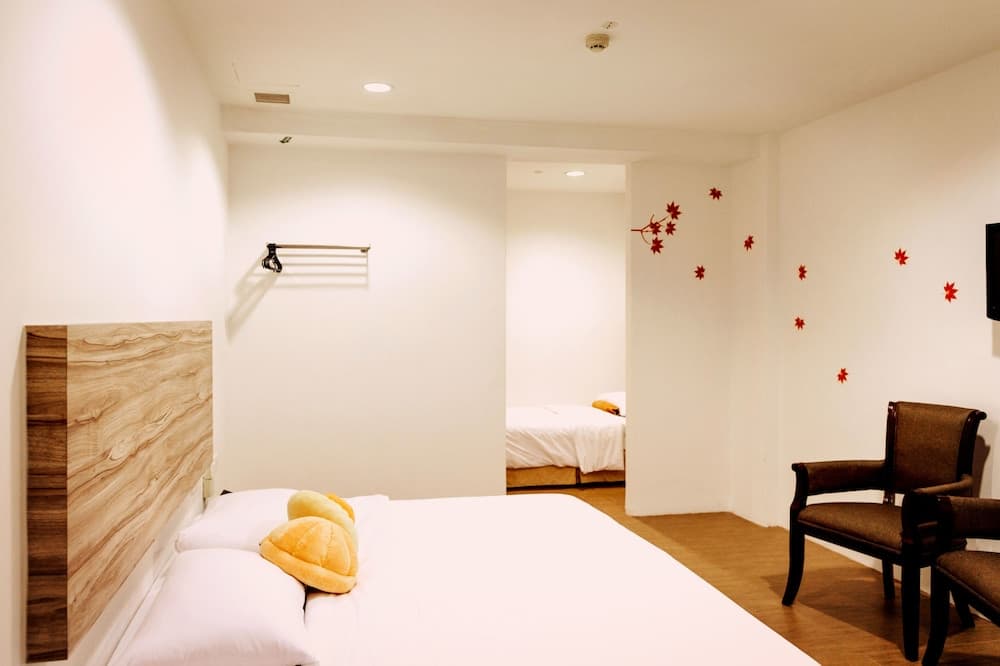RedDoorz Plus Victoria Hotel (SG Clean)