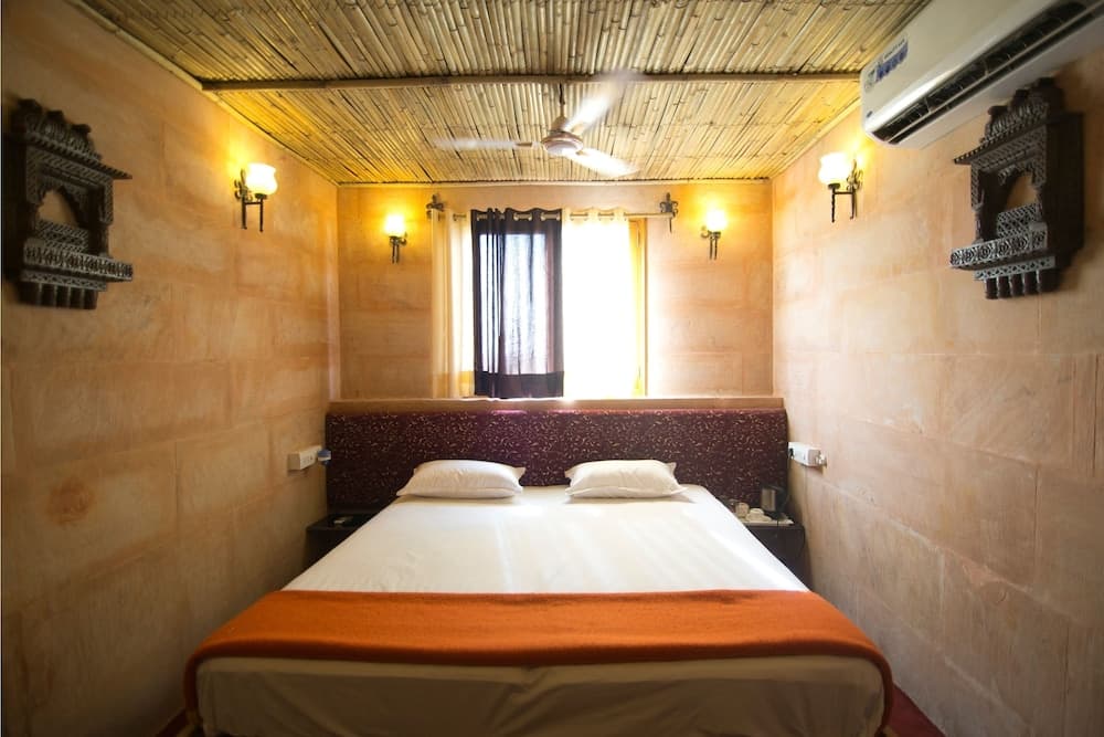 Apnayt Villa - A Luxury Homestay