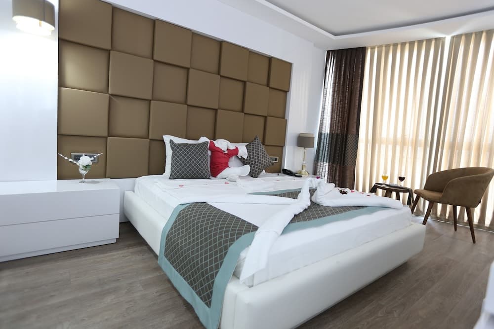 Elips Royal Hotel & Spa