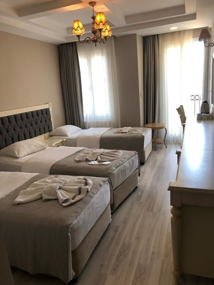 Albatros Premier Hotel