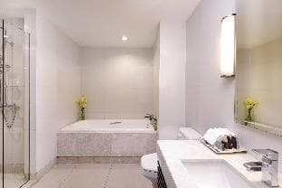 Sathorn Vista, Bangkok - Marriott Executive Apartments