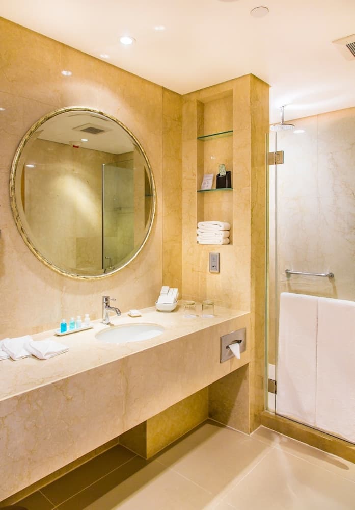 T Hotel