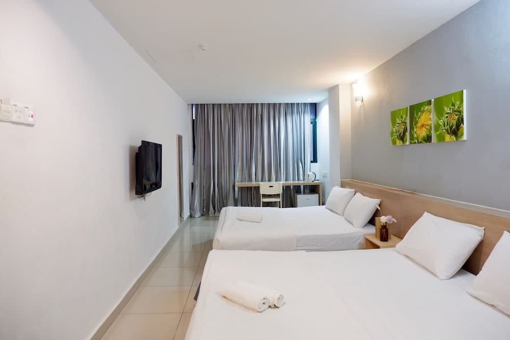 Iris Garden Hotel